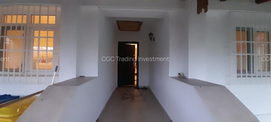 Casa de 132 mp din caramida pe un teren de 560 mp in Cumpana zona centrala - 3