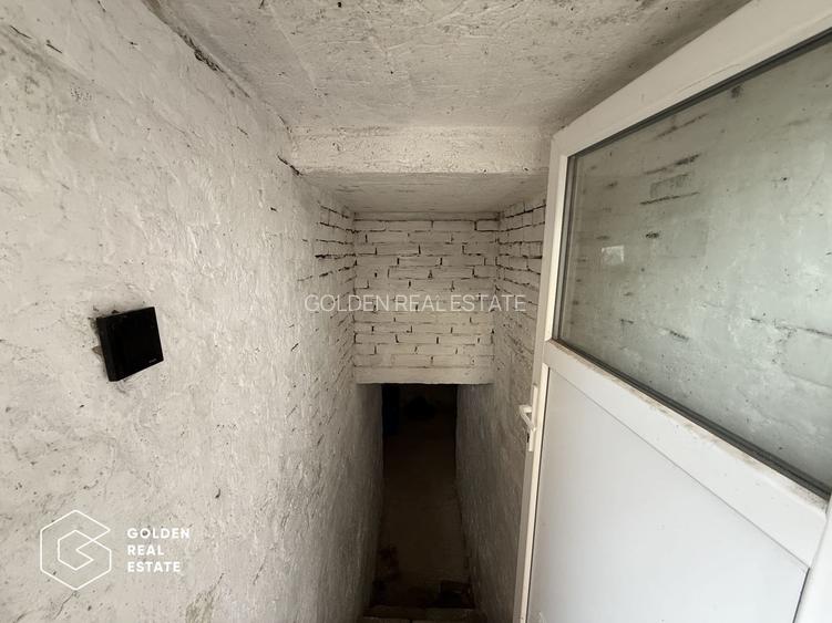 Casa pretabila pentru uz comercial/rezidential, teren 290 mp,  zona Cocorilor - 5