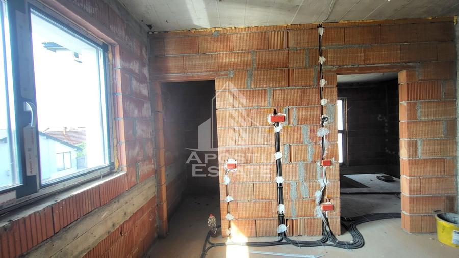 Duplex modern cu 5 camere și garaj,Becicherecul Mic