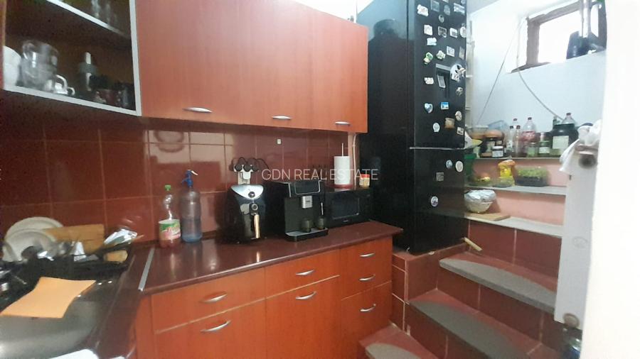 Apartament la casa cu 2 camere, suprafata utila 64 mp, zona centrala - 7