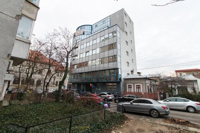 Cladire de birouri inchiriata | Randament +7,5% / an | Contract ferm | - 3