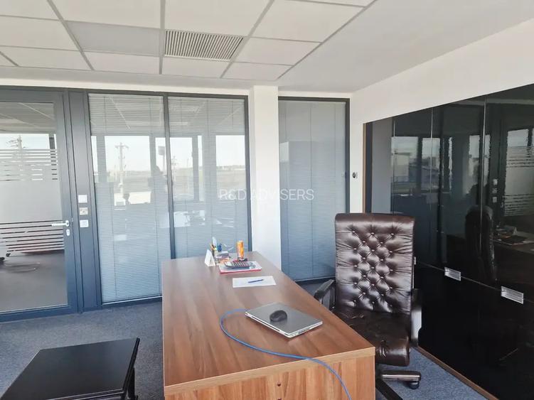 Spatiu industrial, birouri si teren de vanzare, situate intre DNCB - A2 si A0 - 5