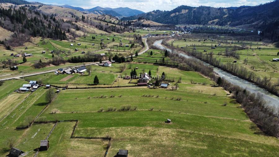 Vindem teren intravilan 8704 mp Vatra Moldovitei - Bucovina - 7