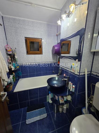 Trapezului, la metrou 1 Decembrie 1918, renovat complet, geam baie, centrala, - 16