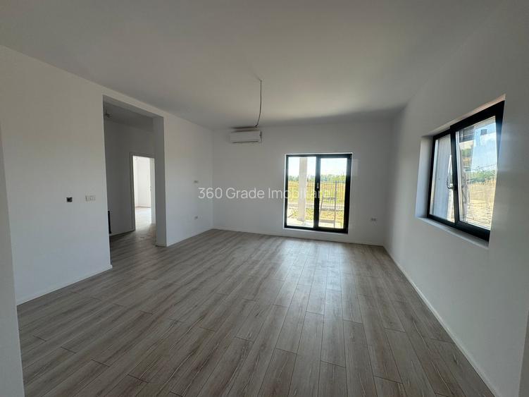 Casa Individuala pe parter in Mosnita, Toate Utilitatile, Drum asfaltat - 6