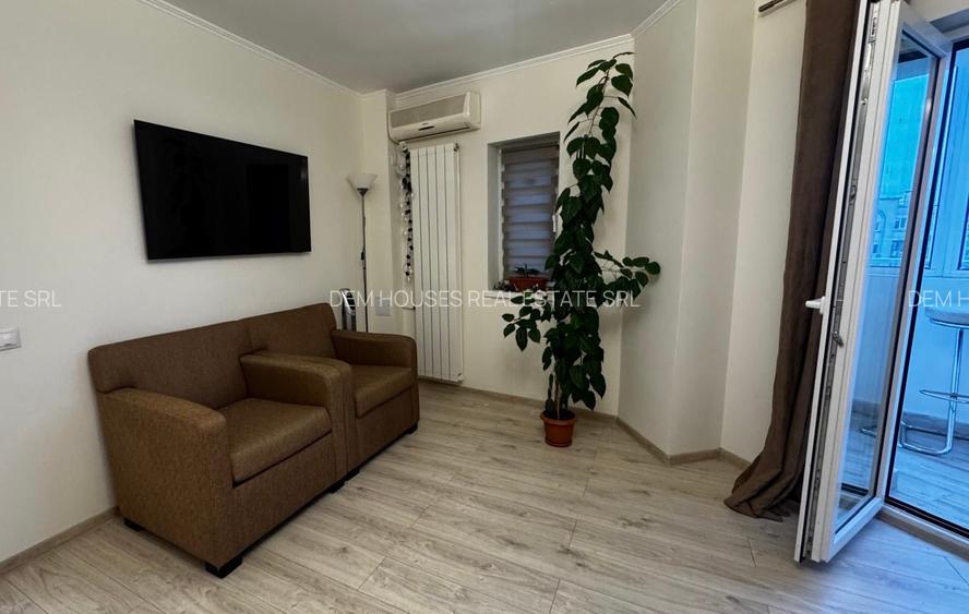 Piata ALBA IULIA,stradal pe Bulevardul DECEBAL,garsoniera cu priveliste superba - 3