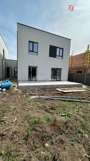 Duplex 5 camere spatios, cu 3 locuri de parcare - Dumbravita - 23