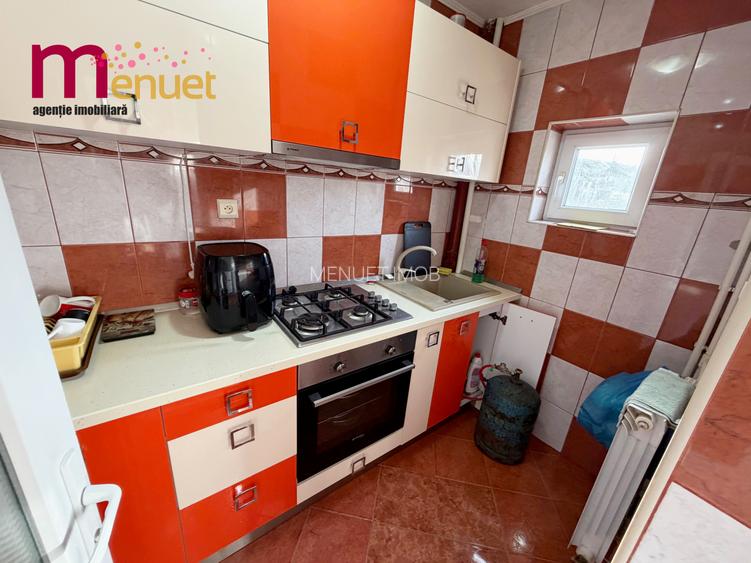 Garsoniera zona Piata Noua,etaj 2 - 6