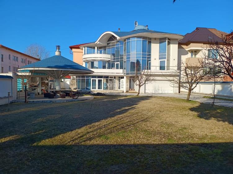 REȘEDINȚĂ DE LUX ÎN CENTRUL BAIA MARE – DESIGN INOVATOR ȘI CONFORT DE EXCEPȚIE - 3