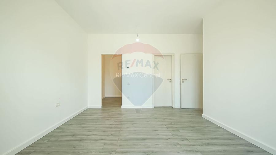 Casă  cu 5 camere de vânzare - 11