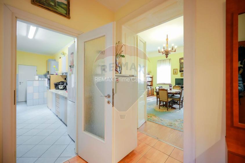 Casă cu 7 camere de vânzare în zona Ultracentrală - 10