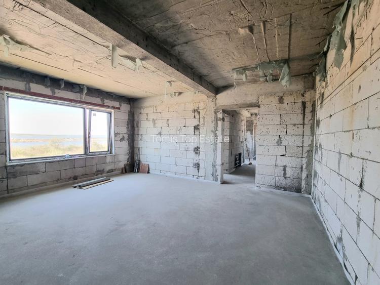 Casa P+1 in Navodari, cartier Midia Sat, vedere spre Lacul Tasaul - 8