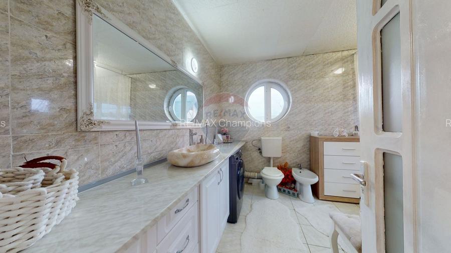 Casă/Vilă individuală | P+E+M | Teren 1075 mp | Cristian - 13