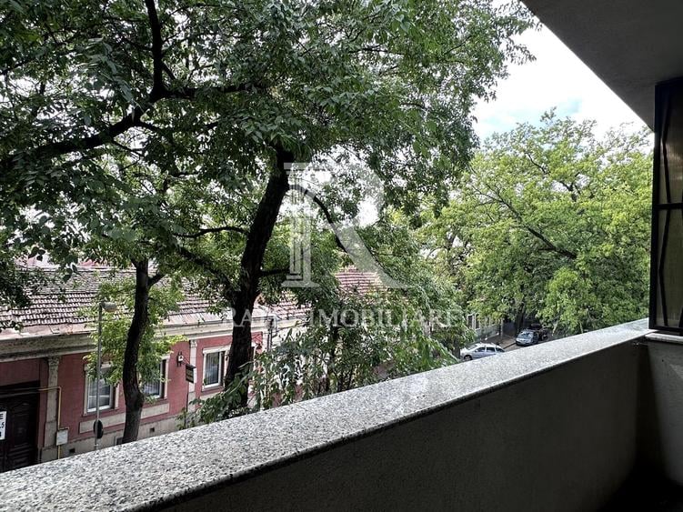 Apartament cu 3 camere | Ultracentral | Oradea