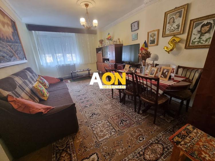 Apartament 4 Camere, Zona Centru