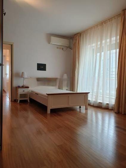 Apartament 5 camere-spatios- zona central-garaj