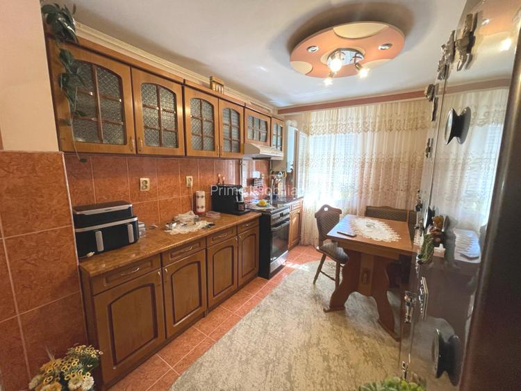 Apartament spațios | 2 camere | 58 mp | Mobilat - utilat | Cugir - zona Centrala - 3
