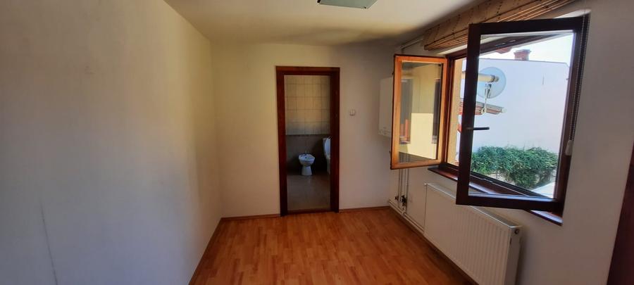 De vanzare casa cu 4 camere, Targu Mures, Zona Centrala