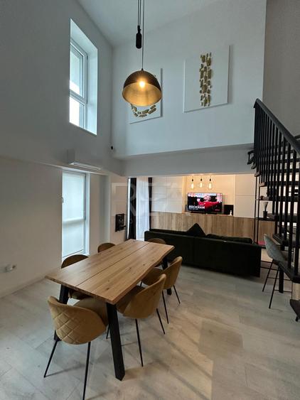 Penthouse 3 camere Floreasca decomandat, centrală, an 2022, 109 mp