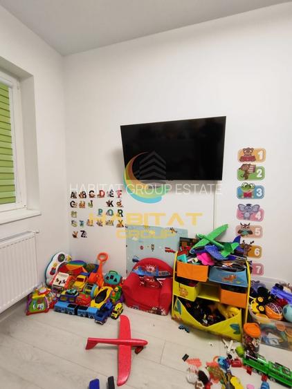 Apartament 4 Camere Sector 4 Strada Luica 99Mp - 20