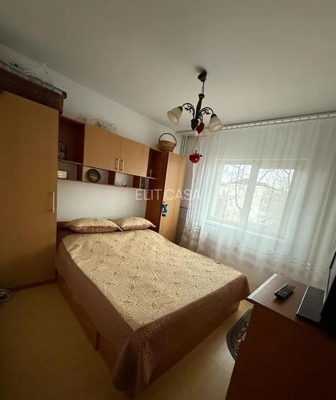 Apartament 2 camere, decomandat, zona Tg Cucu - 3