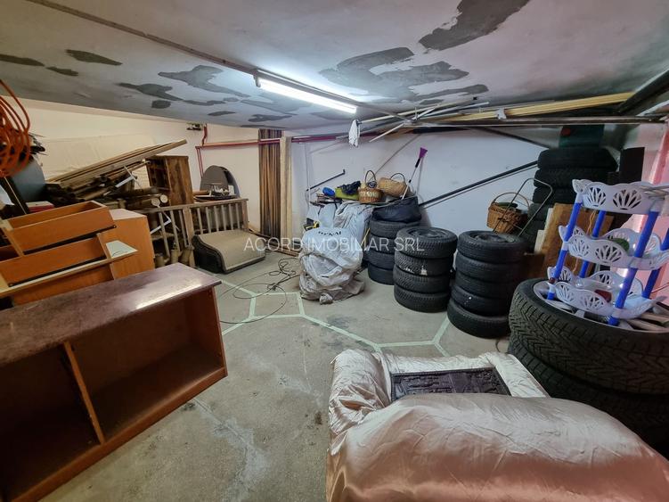 Ovidiu-vila D+P+1+M libera aproape de lac - 15