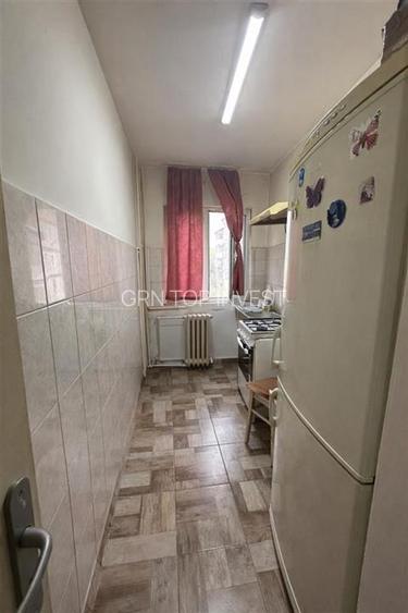 EXCLUSIVITATE - Apartament 2 camere balcon pivnita zona Sagului - 3