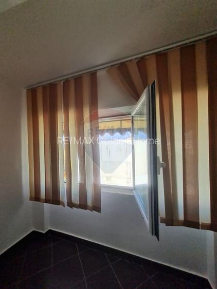 Apartament cu 3 camere de inchiriat - 7