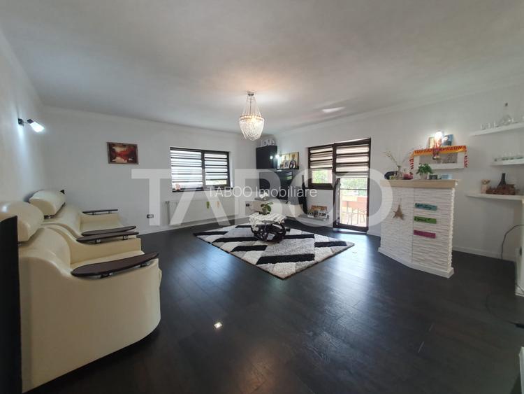 Casa 5 camere 3 bai 2 terase garaj magazie de vanzare 180 mp utili - 12