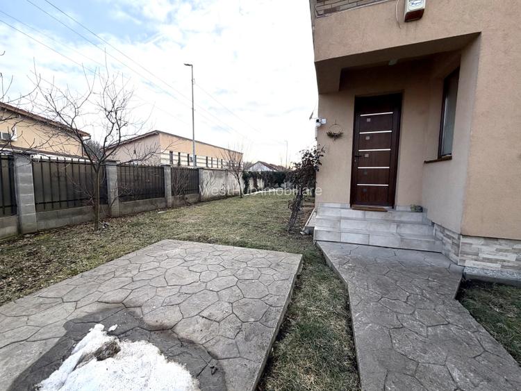 Triplex pe colt, 3 camere, 94 mp utili, 250 mp teren - Dumbravita - 13