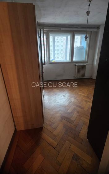 Ștefan cel Mare Metrou, Dinamo, 55mp, semidec .necesită renovare Cash - 3
