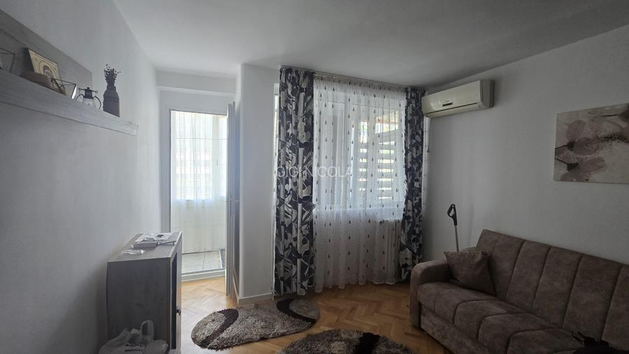 STEFAN CEL MARE, stradal, 2 camere, 6/10, mobilate+utilate, 420 euro - 4