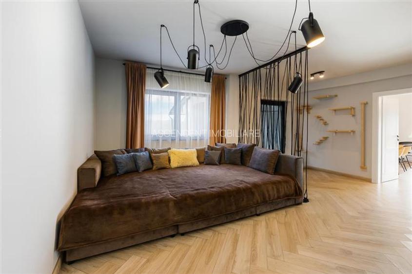Resedinta high-tech, lot privat 1.000 mp, Tarlungeni, Brasov: Tur LIVE! - 32