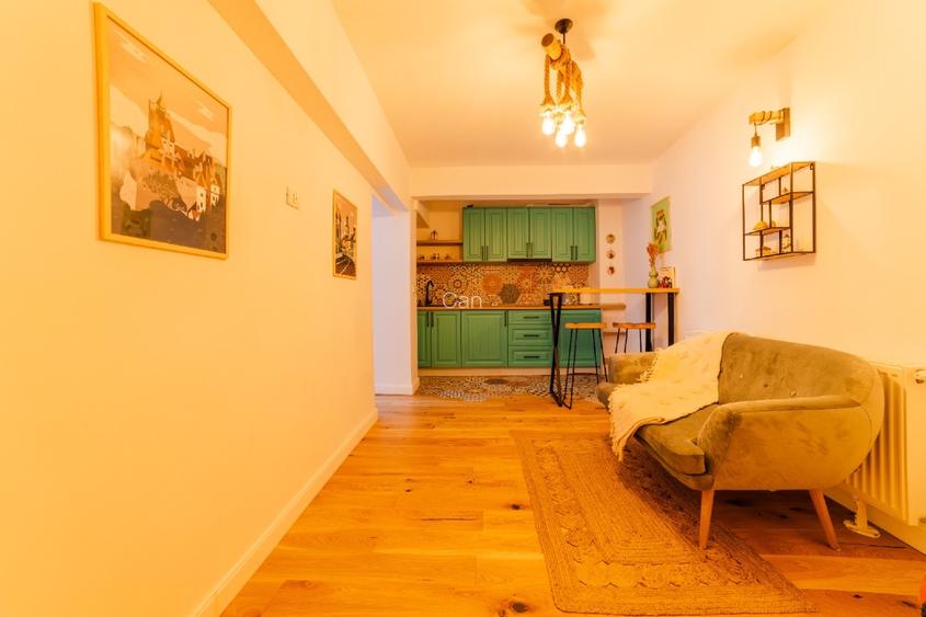 Două imobiliare în regim hotelier, centru istoric  - 6