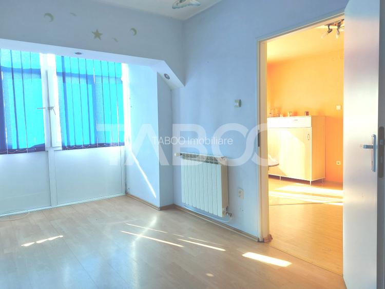Apartament 50 mpu 2 camere etaj 3 pivnita Piata Noua Cisnadie - 10