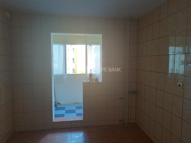 Apartament trei camere , sector 5, Zona Piata Rahova - 3