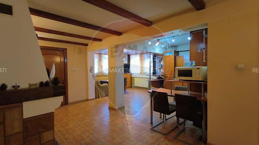 Casă cu piscină de vânzare în zona Piața Centrală Galați - 22