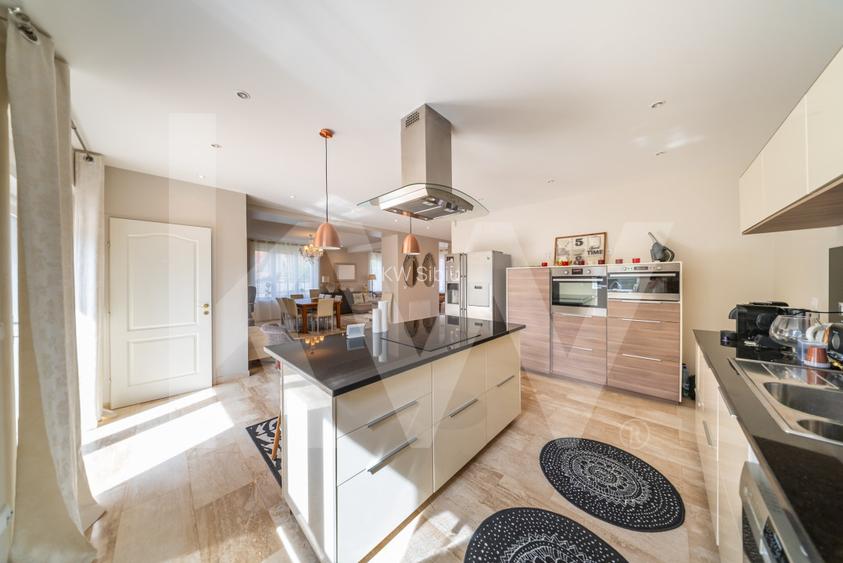 Vila cu 5 dormitoare si gradina generoasa, perfecta pentru familia ta! - 13