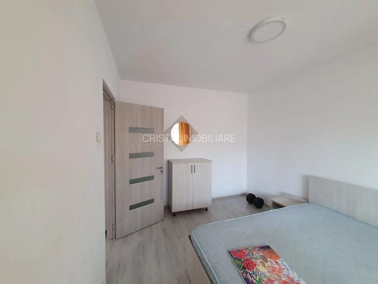 Închiriere Apartament cu 2 camere decomandat, 2 min metrou, parcare, 2 AC - 4