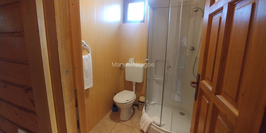 Vila/Pensiune,casa administrator,teren plat 2000Mp - 12