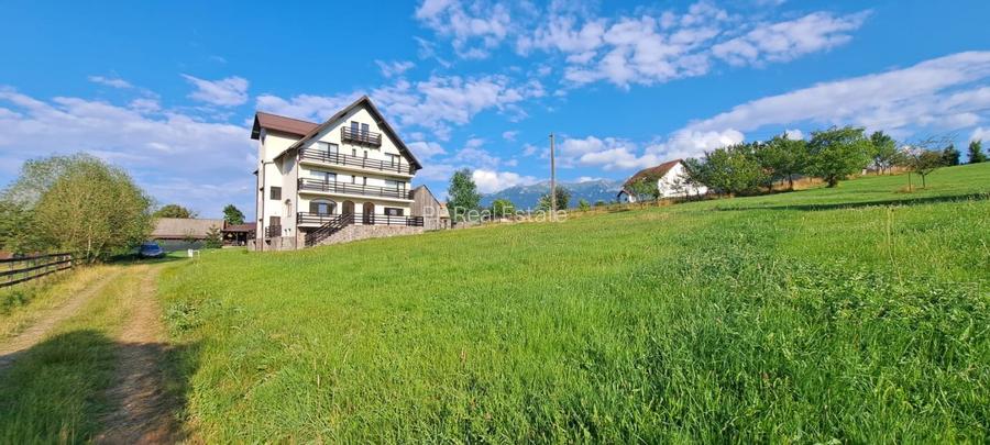 Pensiune - Moeciu de Jos - sat Simon - D+P+ 2 etaje+ M - 2