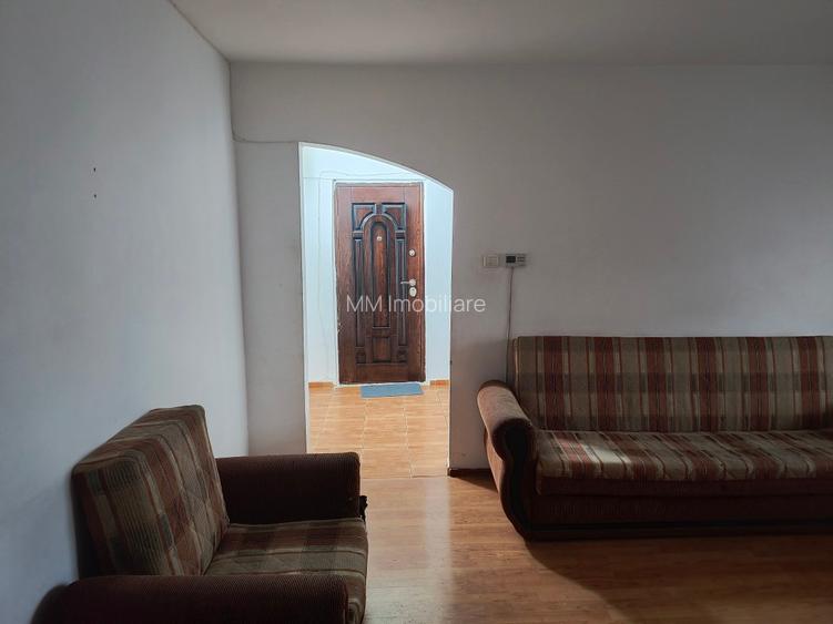 Apartament 2 camere, Zona Primaverii , etaj 4, semidecomandat - 10