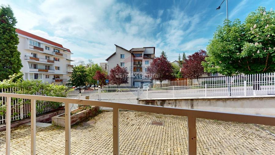 De vânzare proprietate mare S+P+1+M, comision 0% - 29