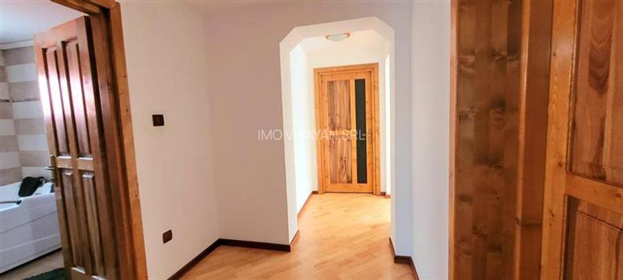 imobil de lux,potential pt orice afacere Miercurea Sibiului - 15