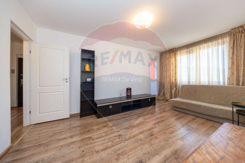 Apartament cu 3 camere de vânzare în zona Astra - 3