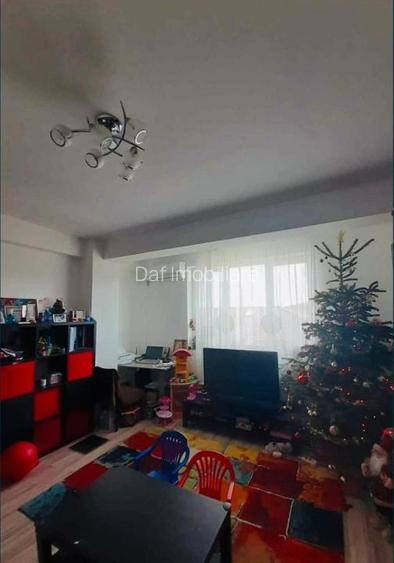 77000 euro -2camere -metrou leonida - 52mp - 5