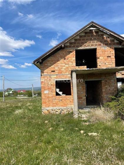 RECO Teren intravilan cu casa in rosu, Zona Vadu Crisului, Bihor - 5
