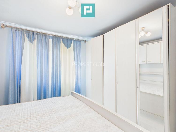 Casă spațioasă în Sântana - 16