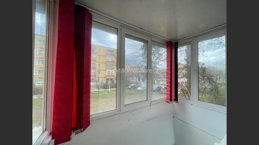 Apartament 2 camerę ,etaj 1. - 3