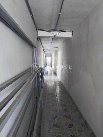 Spațiu industrial modern cu panouri fotovoltaice și acces TIR - 7